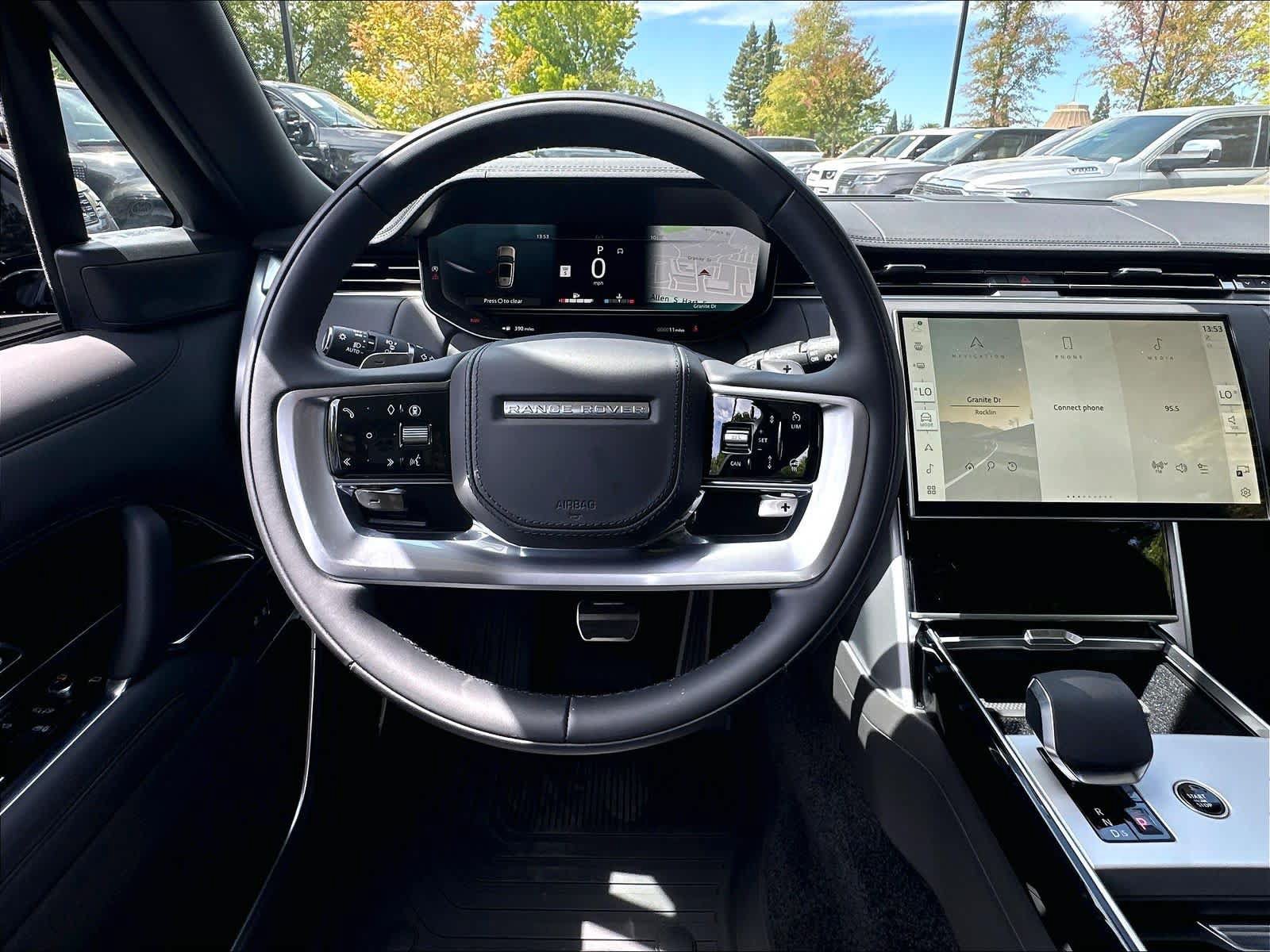 New 2026 Land Rover Range Rover Long Wheelbase SE AWD/4WD image 15
