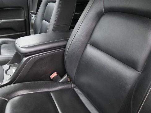 Used 2019 Chevrolet Colorado ZR2 w/ Colorado ZR2 Bison Edition AWD/4WD image 17