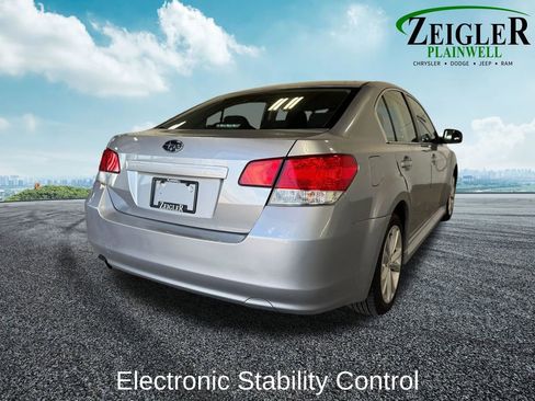Used 2013 Subaru Legacy 2.5i Premium AWD/4WD image 5