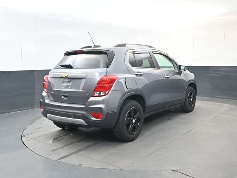 Used 2019 Chevrolet Trax LT w/ LT Convenience Package image 5