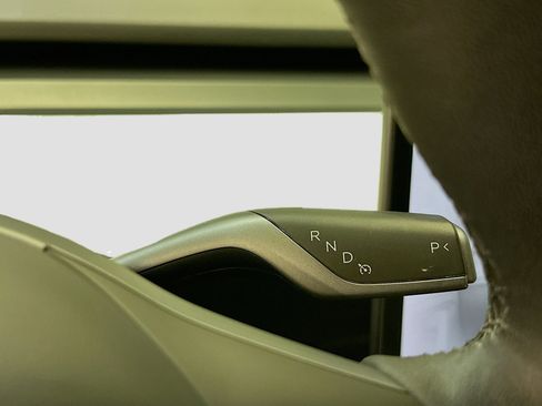 Used 2023 Tesla Model Y Performance image 25