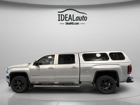 Used 2017 GMC Sierra 1500 SLT w/ SLT Premium Package AWD/4WD image 4
