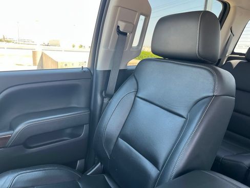 Used 2018 GMC Sierra 1500 SLT w/ Enhanced Driver Alert Package RWD image 12