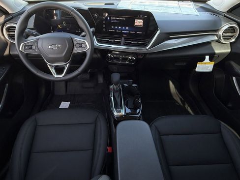 New 2026 Chevrolet Trax ACTIV w/ Sunroof Package FWD image 10