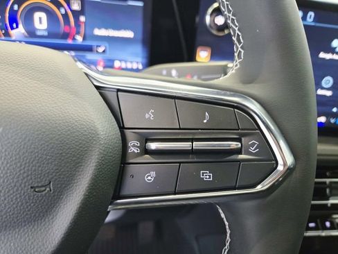 New 2026 Chevrolet Traverse LT w/ Midnight/Sport Edition image 18