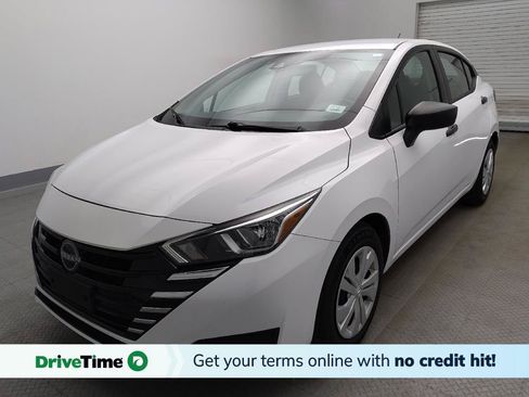 Used 2024 Nissan Versa S FWD image 1