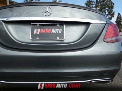 Used 2019 Mercedes-Benz C 300 Sedan image 9