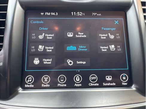 Used 2017 Chrysler 300 C w/ Safetytec Plus Group RWD image 33