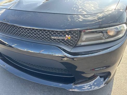 Used 2018 Dodge Charger R/T Scat Pack RWD image 10