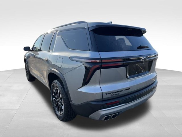 Used 2024 Chevrolet Traverse Z71 w/ Enhanced Driving Package AWD/4WD image 3