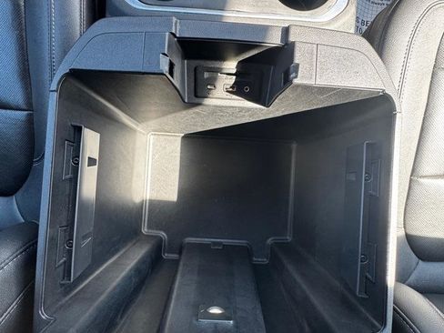 Used 2021 GMC Sierra 1500 SLT image 26