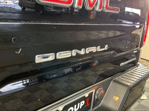 Certified 2021 GMC Sierra 1500 Denali w/ Technology Package AWD/4WD image 10