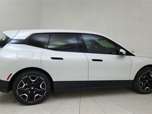 Used 2025 BMW iX xDrive50 image 6