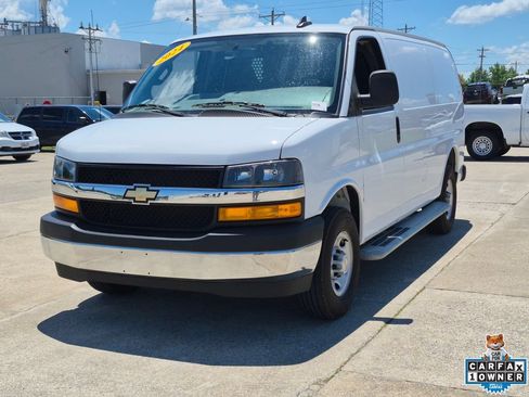 Certified 2024 Chevrolet Express 2500 w/ Driver Convenience Package RWD image 3