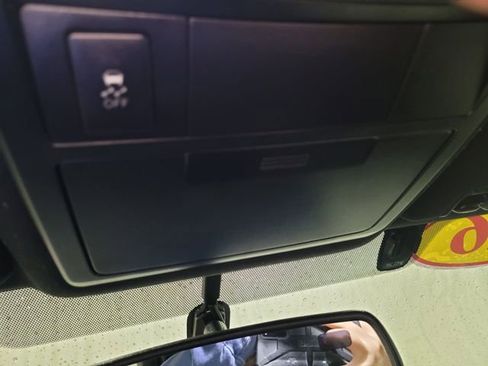 Used 2016 Toyota Tacoma TRD Sport w/ Towing Package image 32