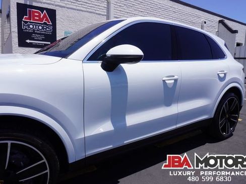 Used 2023 Porsche Cayenne AWD/4WD image 45