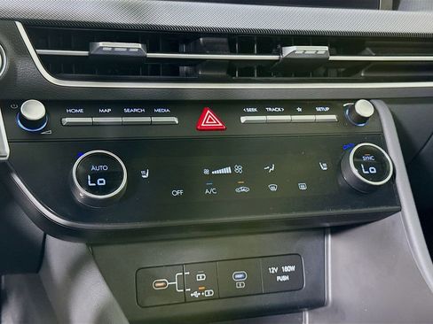 Certified 2025 Hyundai Sonata SEL AWD/4WD image 8