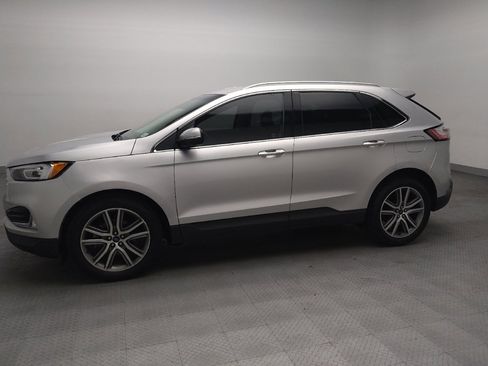 Used 2019 Ford Edge Titanium FWD image 2