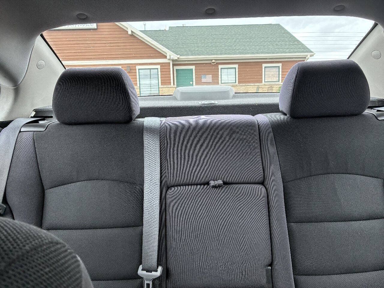 Used 2014 Chevrolet Cruze LT FWD image 17