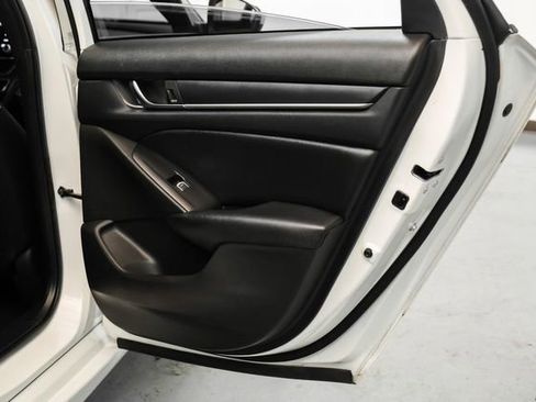 Used 2019 Honda Accord Sport image 45