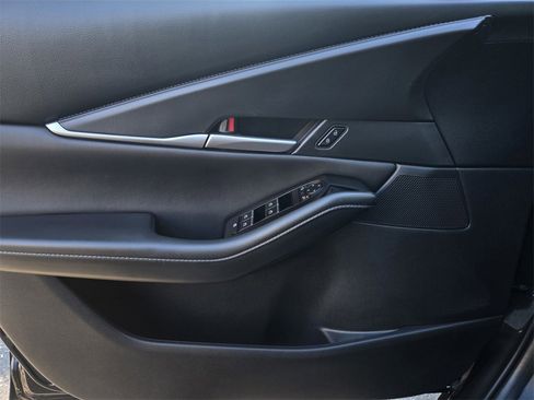 Certified 2025 MAZDA CX-30 AWD 2.5 S w/ Select Sport Pkg image 10