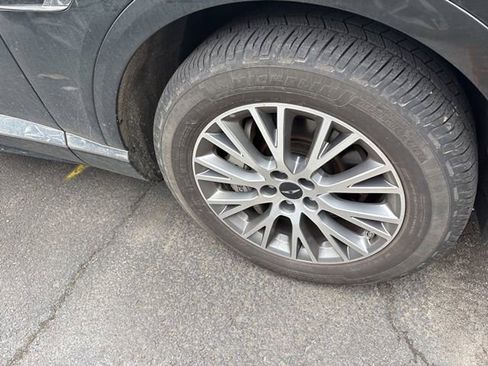 Used 2025 Genesis GV80 2.5T Standard image 3