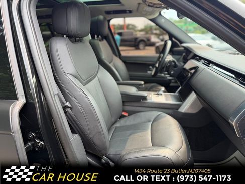 Used 2025 Land Rover Range Rover SE AWD/4WD image 25