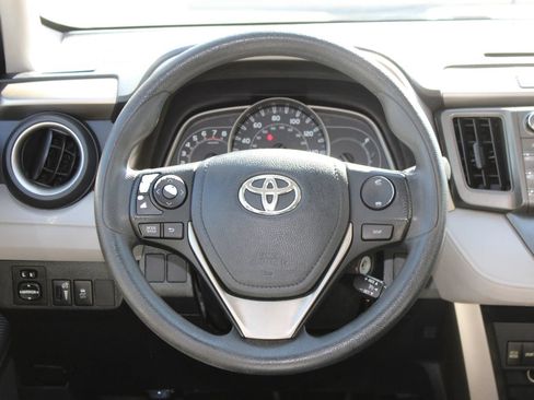 Used 2013 Toyota RAV4 LE FWD image 25