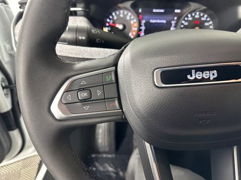 New 2026 Jeep Compass Latitude image 26
