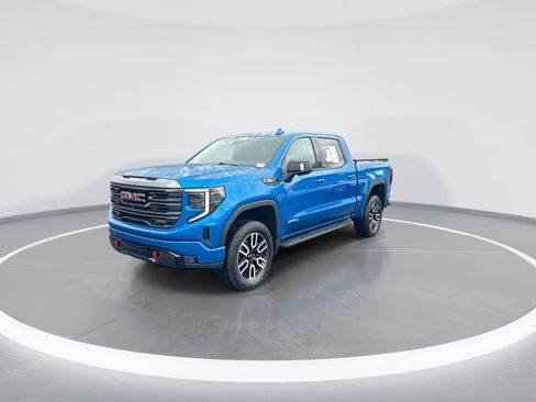 Used 2023 GMC Sierra 1500 AT4 w/ AT4 Premium Package AWD/4WD image 5