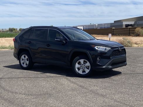 Used 2021 Toyota RAV4 XLE FWD image 33