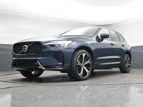 Used 2023 Volvo XC60 B5 Ultimate w/ Protection Package Premier image 12