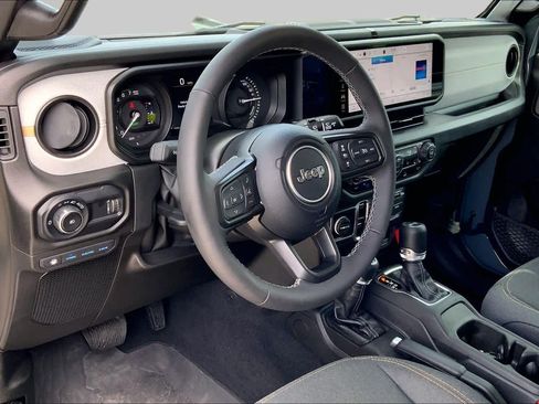 Used 2025 Jeep Wrangler Unlimited Sport S 4xe w/ Convenience Group AWD/4WD image 15