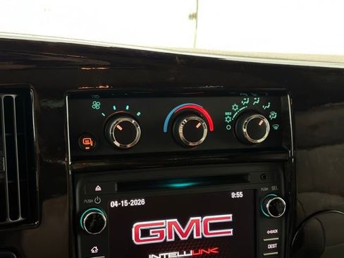 Used 2019 GMC Savana 2500 RWD image 32
