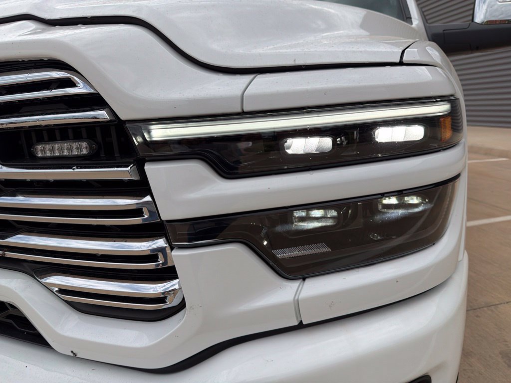 Used 2025 RAM 3500 Laramie AWD/4WD image 8