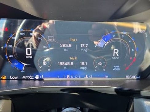 Used 2024 Chevrolet Colorado ZR2 w/ Technology Package image 15