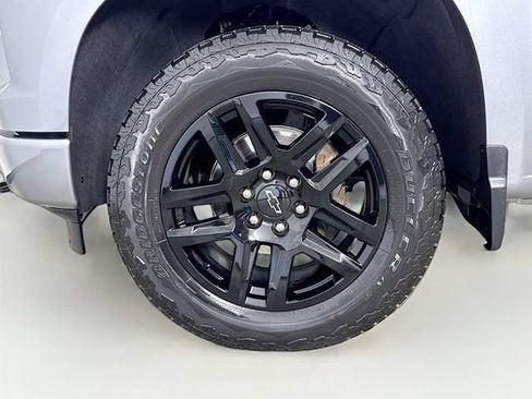 Used 2024 Chevrolet Silverado 1500 RST AWD/4WD image 31