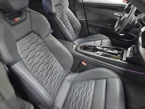 Used 2024 Audi RS e-tron GT w/ Carbon Performance Package AWD/4WD image 9