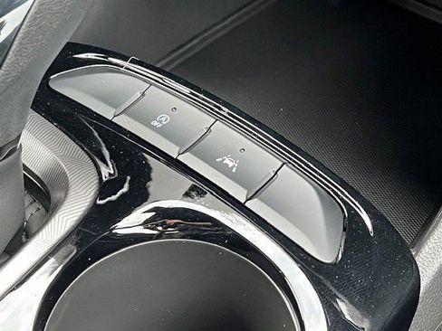 New 2026 Buick Envista Sport Touring w/ Convenience I Package FWD image 24