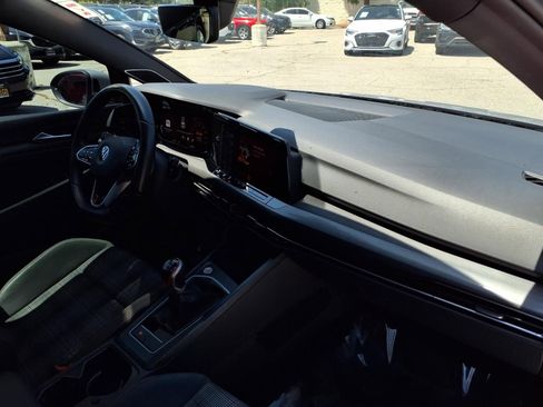 Used 2022 Volkswagen GTI SE FWD image 23