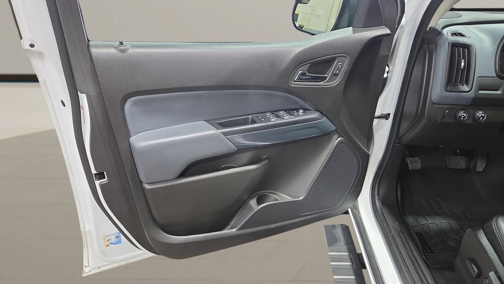Used 2020 Chevrolet Colorado Z71 AWD/4WD image 7