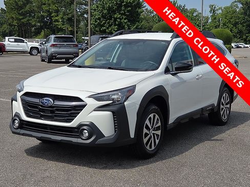 Used 2023 Subaru Outback Premium AWD/4WD image 2