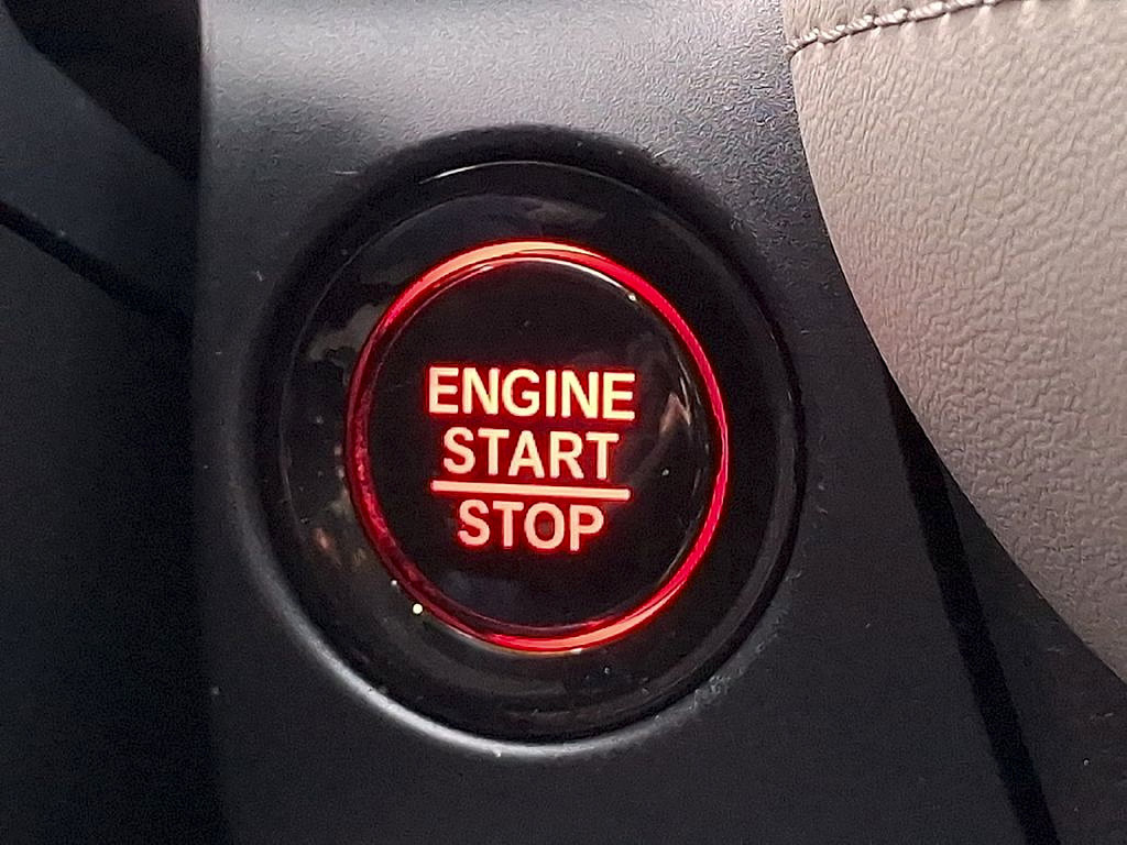 Used 2025 Honda HR-V LX image 24