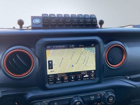 Used 2020 Jeep Gladiator Mojave image 10