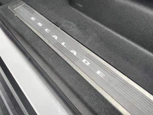 Used 2025 Cadillac Escalade ESV Sport Platinum image 46