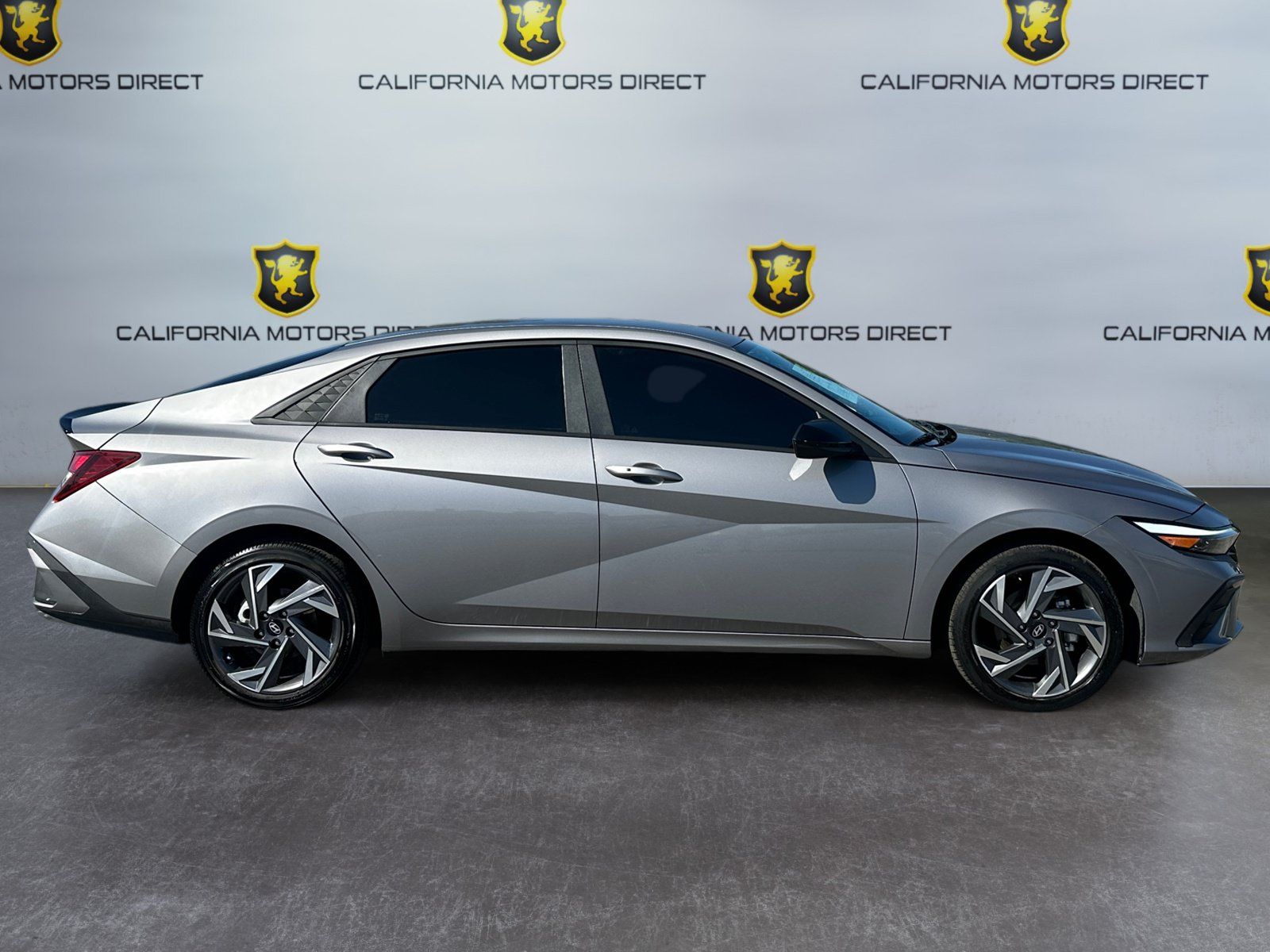 Used 2025 Hyundai Elantra Sport w/ Cargo Package FWD image 6
