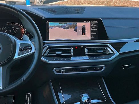 Used 2023 BMW X5 xDrive40i w/ M Sport Package image 7