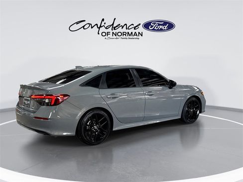 Used 2025 Honda Civic Sport image 9