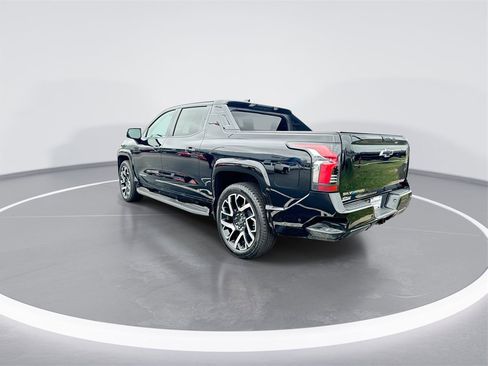New 2024 Chevrolet Silverado EV RST image 6
