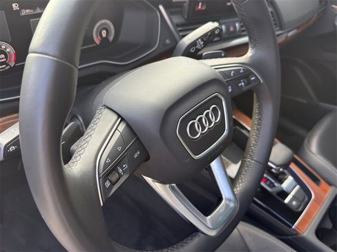 Used 2023 Audi Q5 2.0T Premium Plus w/ Premium Plus Package image 16